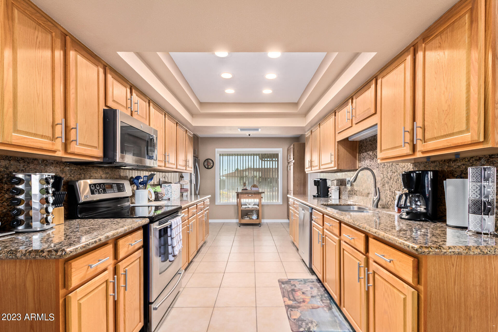 11002 W Pleasant Valley Road - Photo 15