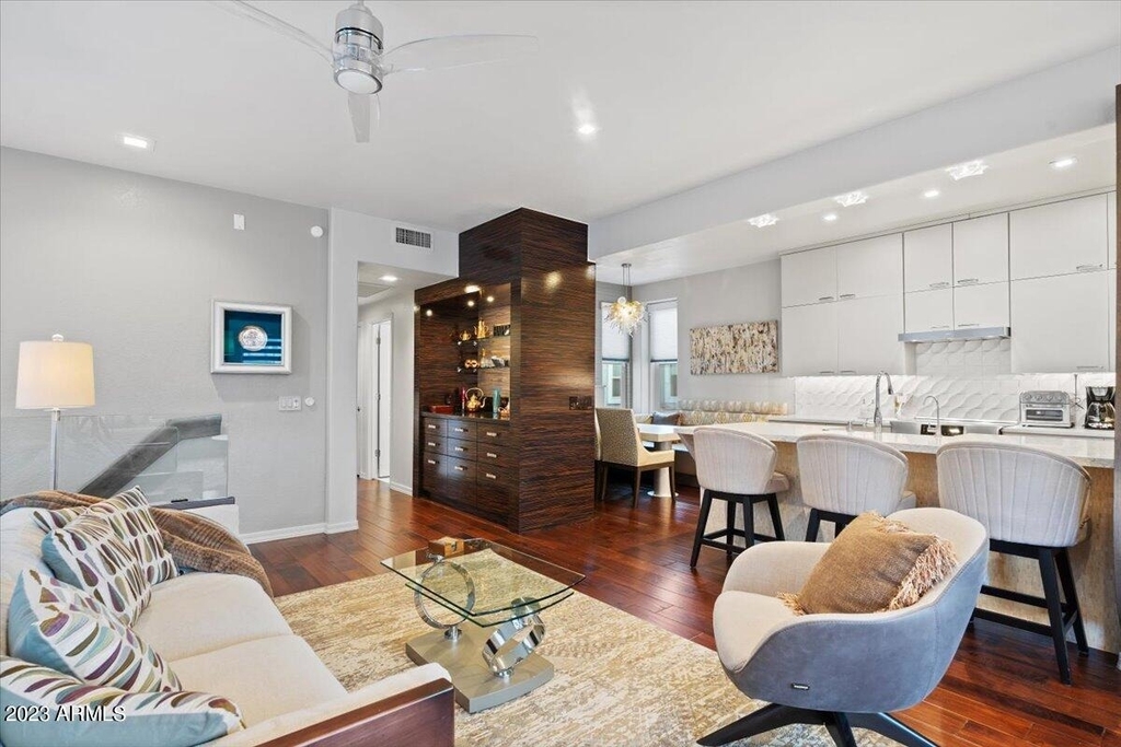 15221 N Clubgate Drive - Photo 1