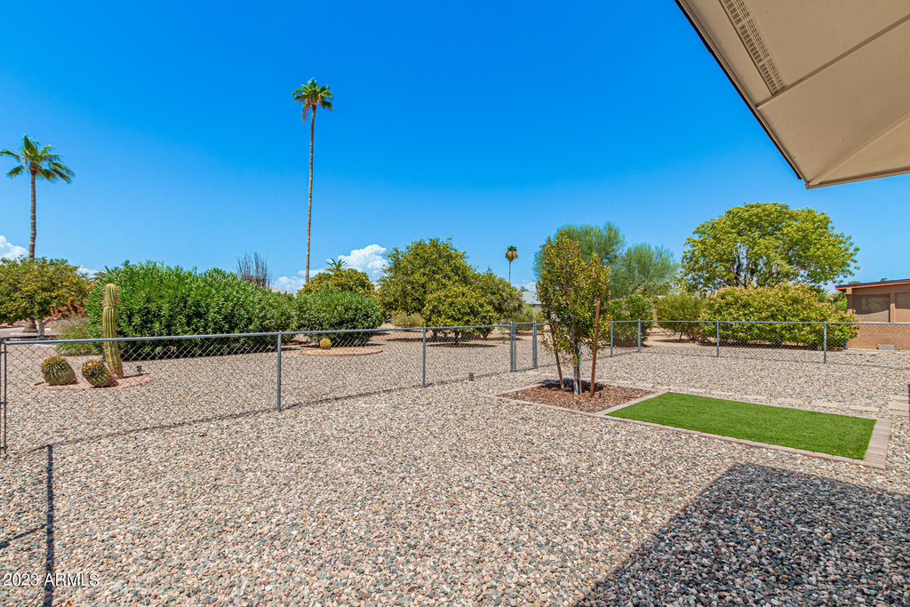 10146 W Sombrero Circle - Photo 23