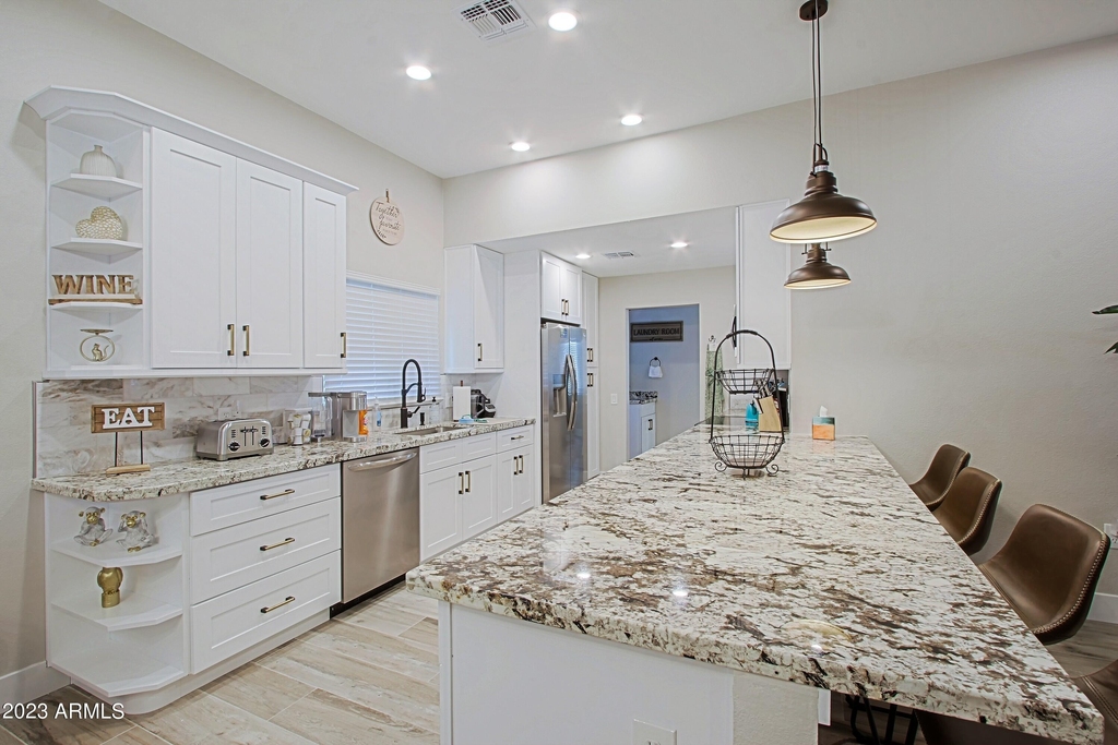 10901 W Sequioa Drive - Photo 2