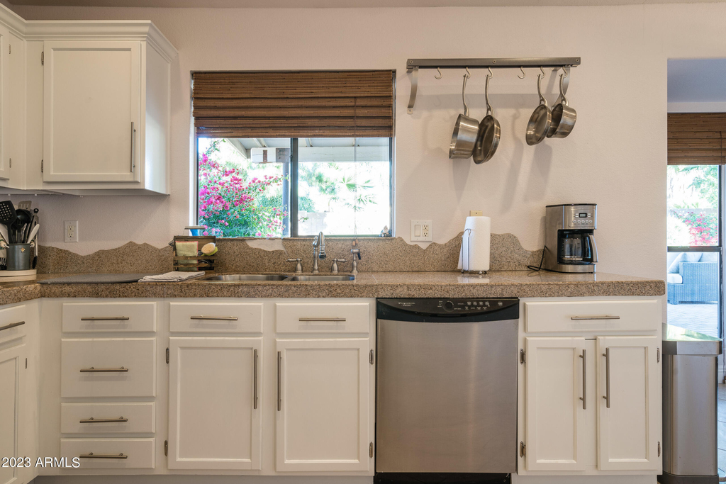 6444 E Sandra Terrace - Photo 9