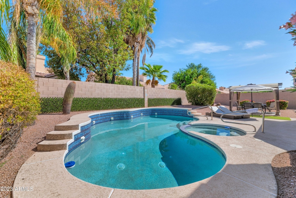 9080 E Hillery Drive - Photo 19