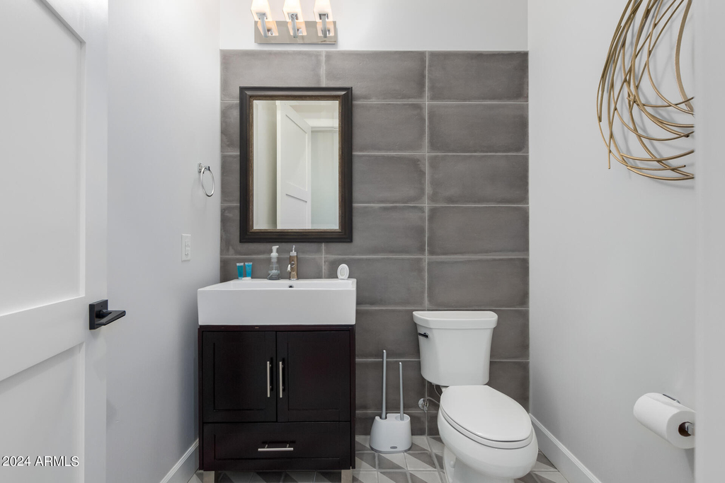 1629 E Montebello Avenue - Photo 46