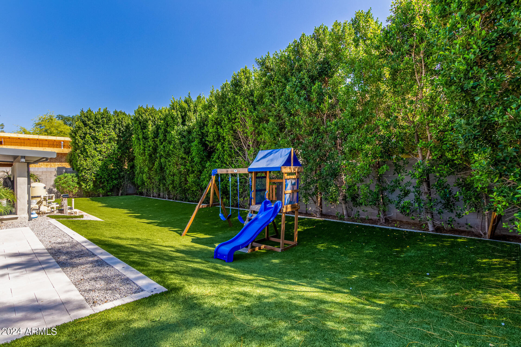 1629 E Montebello Avenue - Photo 80