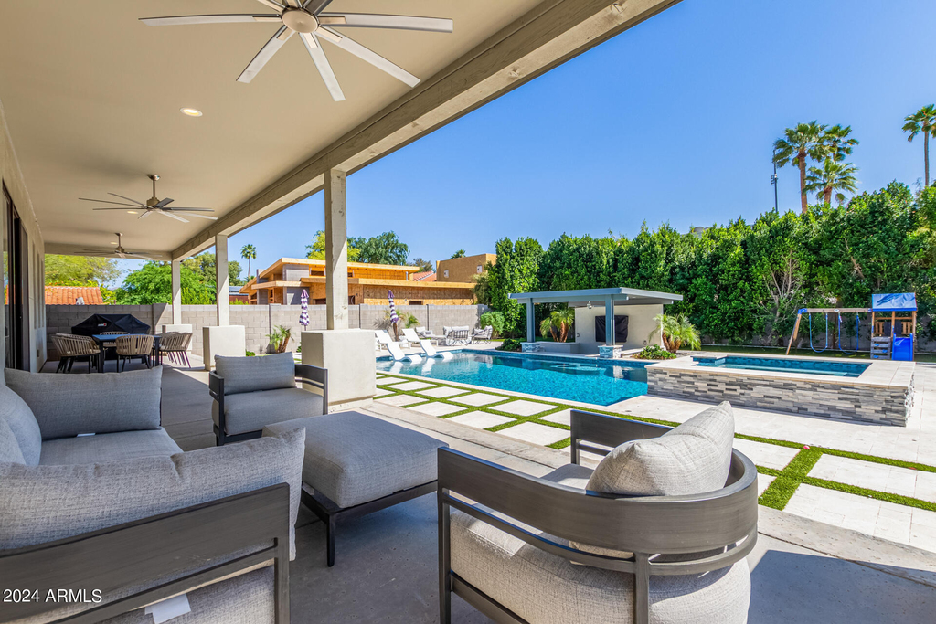 1629 E Montebello Avenue - Photo 77