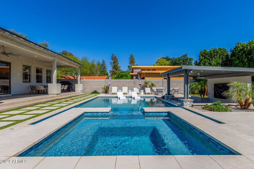 1629 E Montebello Avenue - Photo 78