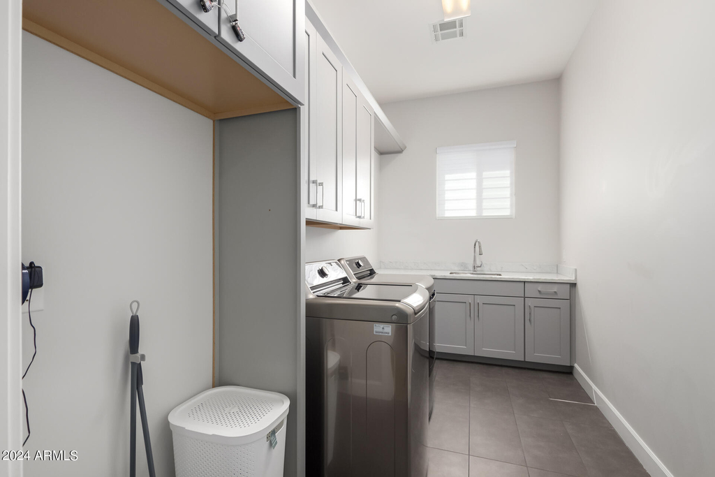 1629 E Montebello Avenue - Photo 85