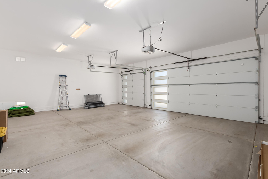 1629 E Montebello Avenue - Photo 84