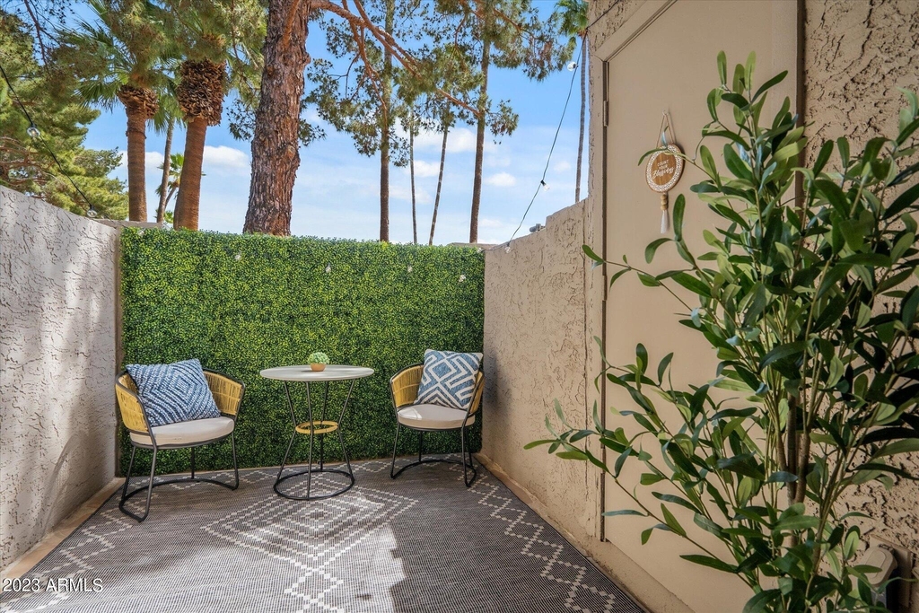 533 W Guadalupe Road - Photo 51