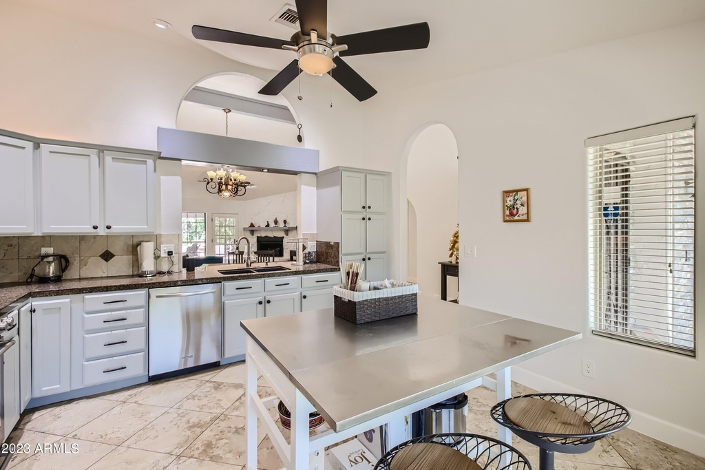 15816 E Kim Drive - Photo 9