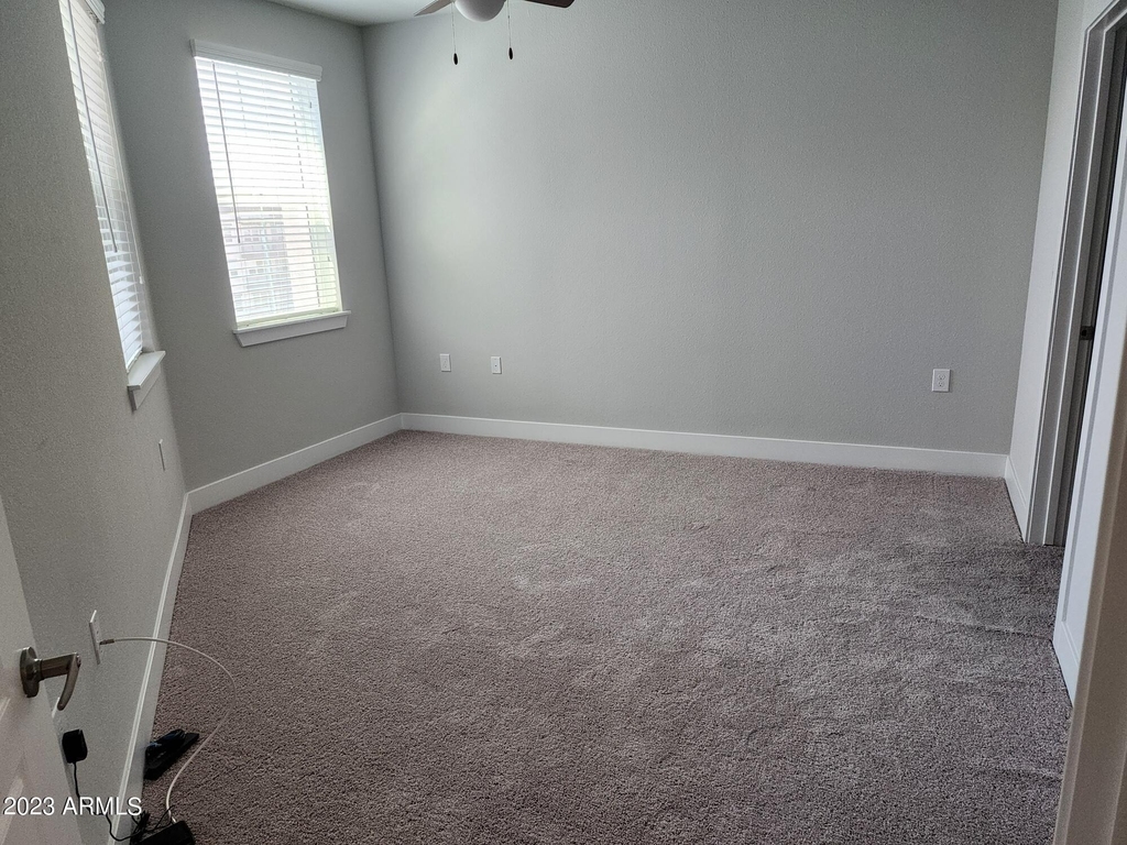 1375 N 145th Avenue - Photo 7
