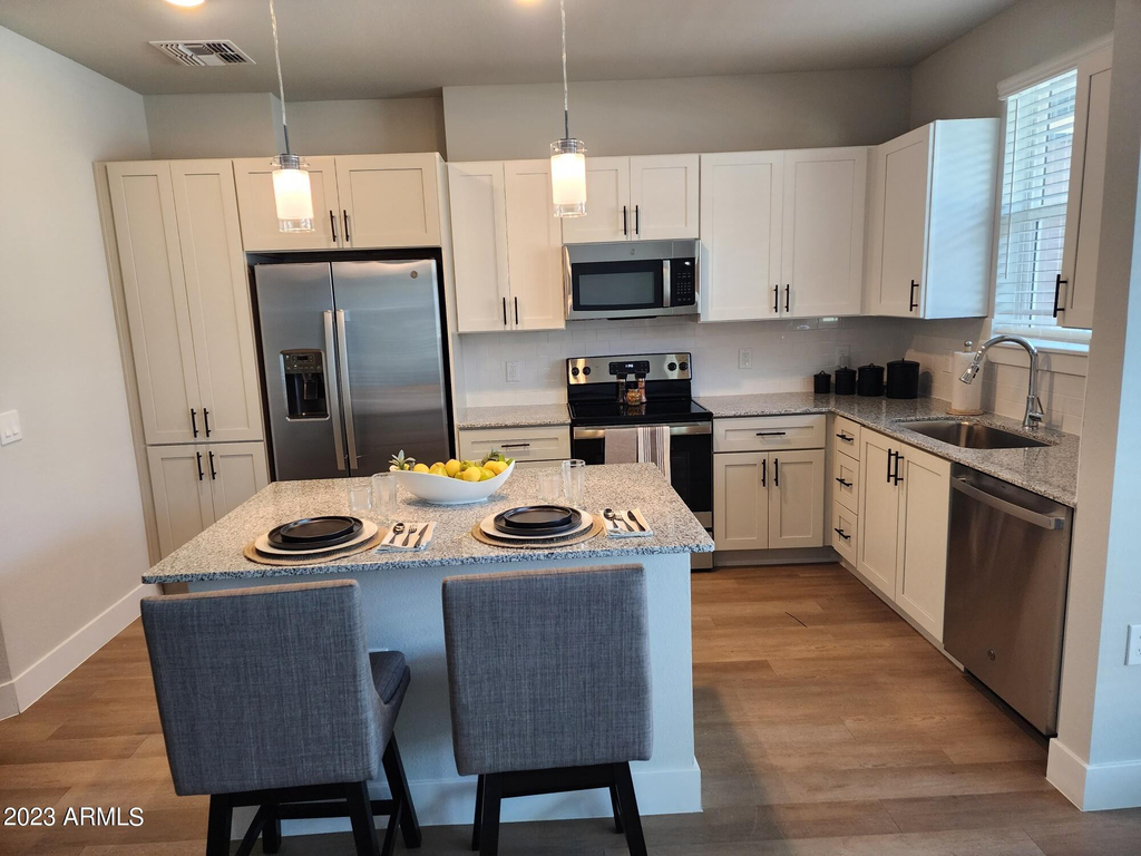 1375 N 145th Avenue - Photo 3