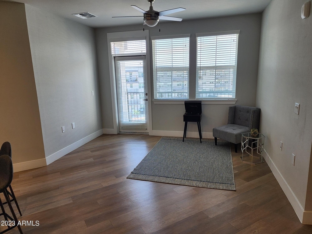 7460 N Zanjero Boulevard - Photo 3