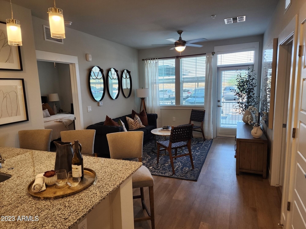 7460 N Zanjero Boulevard - Photo 3