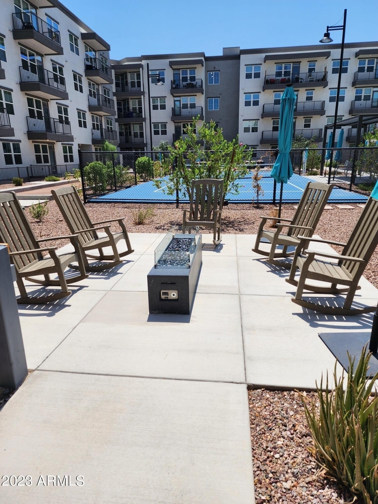 7460 N Zanjero Boulevard - Photo 15