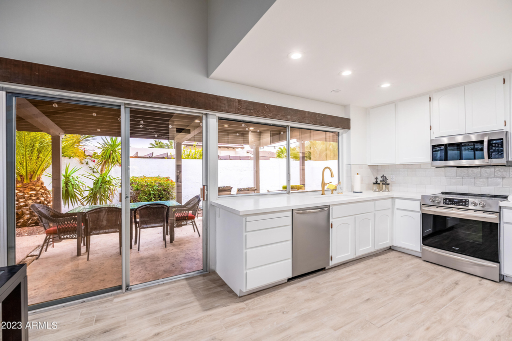 7733 E Hubbell Street - Photo 2