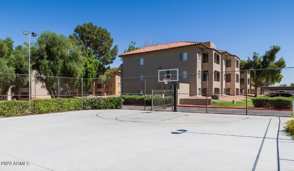 6201 W Olive Avenue - Photo 13
