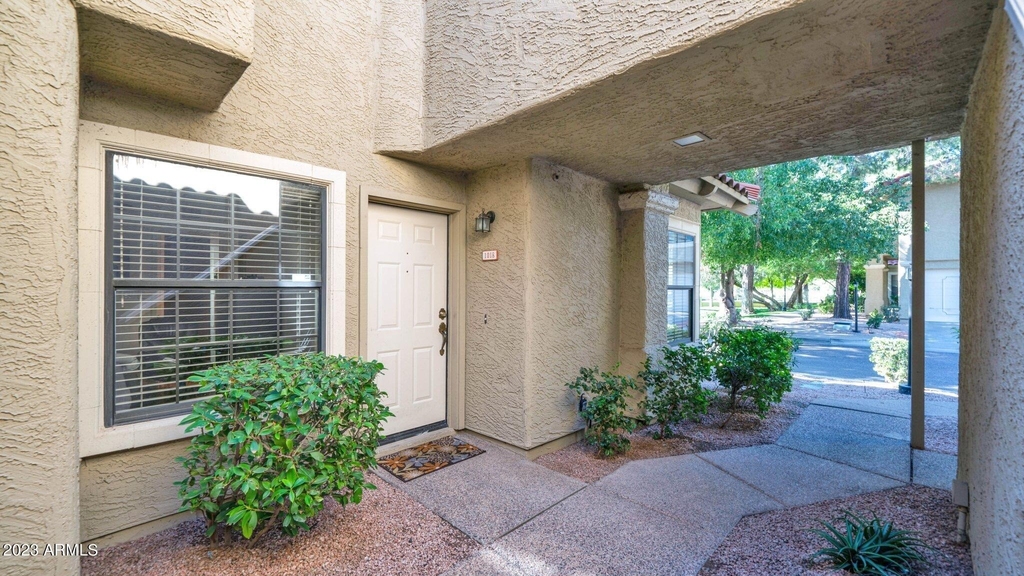 8300 E Via De Ventura -- - Photo 1