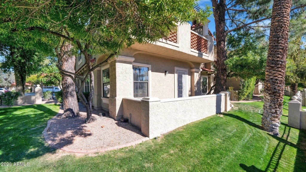 8300 E Via De Ventura -- - Photo 21