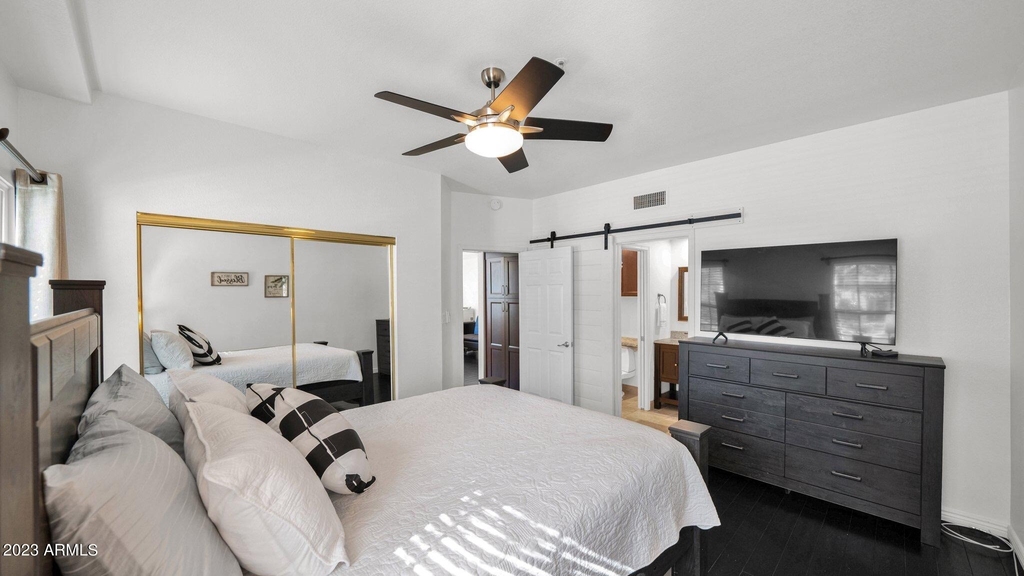 8300 E Via De Ventura -- - Photo 15