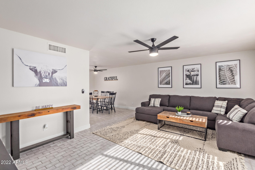 114 W Hunter Street - Photo 12