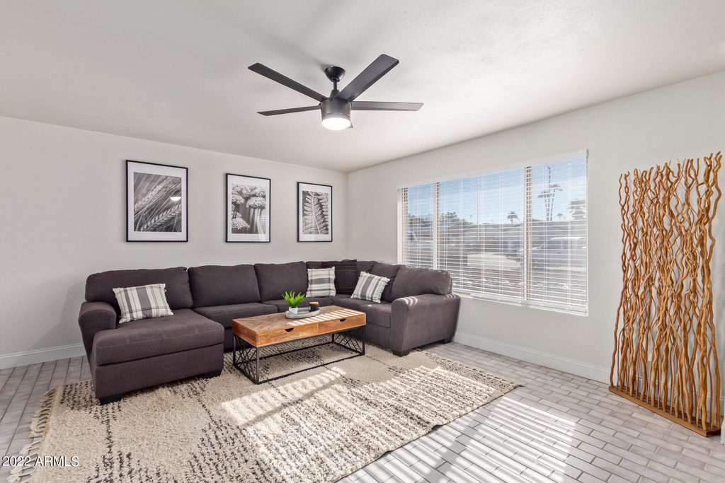 114 W Hunter Street - Photo 13