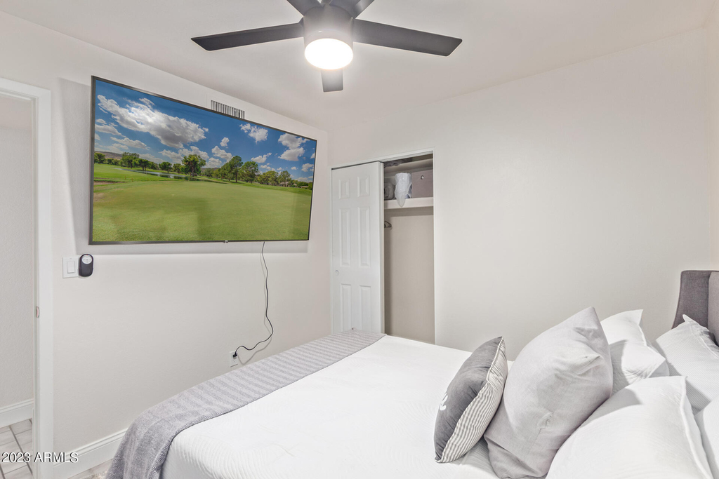 114 W Hunter Street - Photo 32