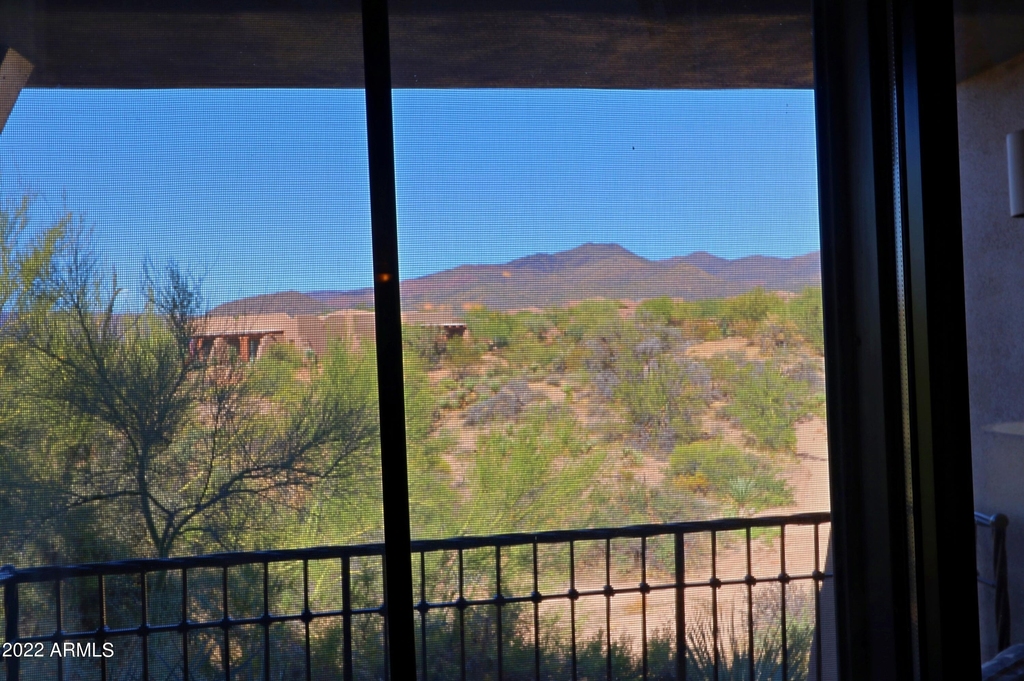36601 N Mule Train Road - Photo 37