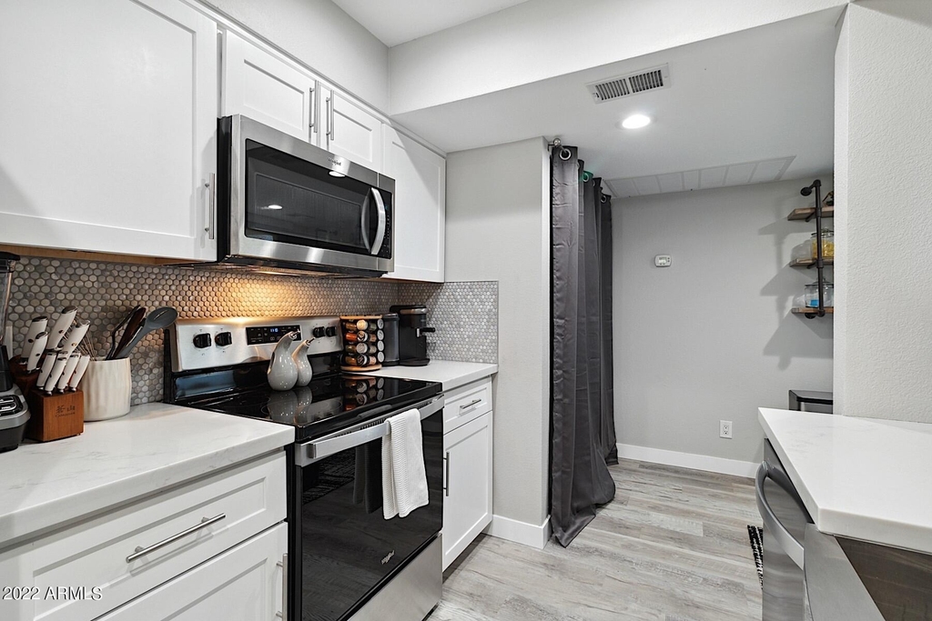 9355 N 91st Street - Photo 8
