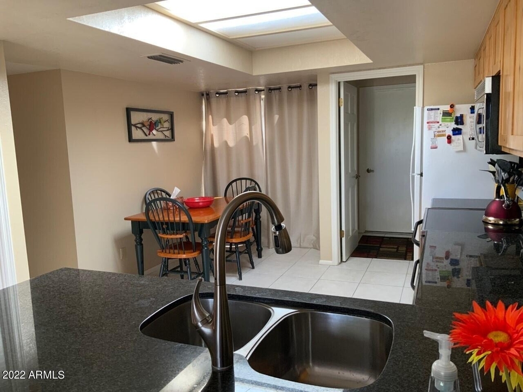 7506 N Via Camello Del Sur -- - Photo 13