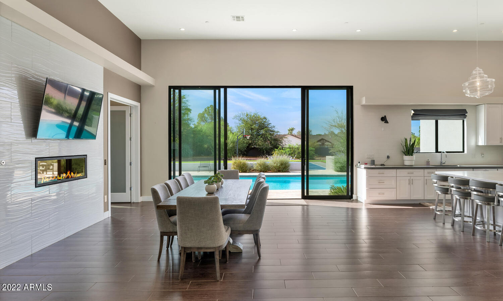 10195 E Cactus Road - Photo 4
