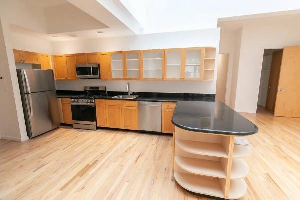 80 Nassau Street - Photo 3