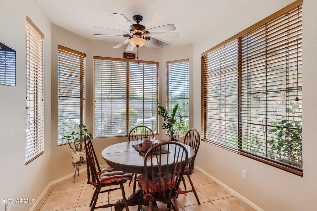 24616 N 72nd Place - Photo 8