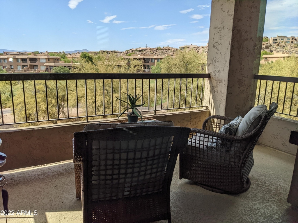 10260 E White Feather Lane - Photo 1