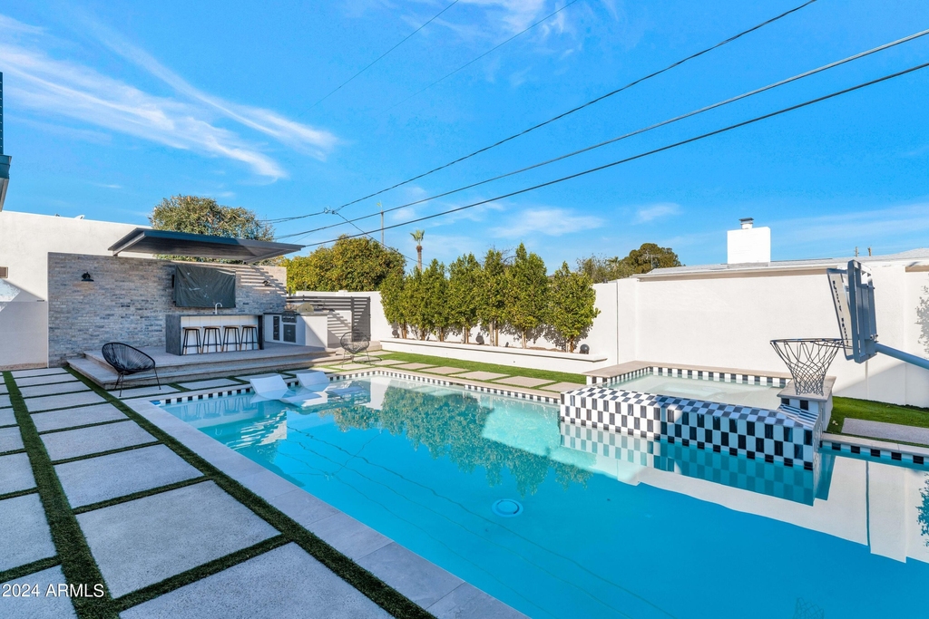 4216 E Hazelwood Street - Photo 30
