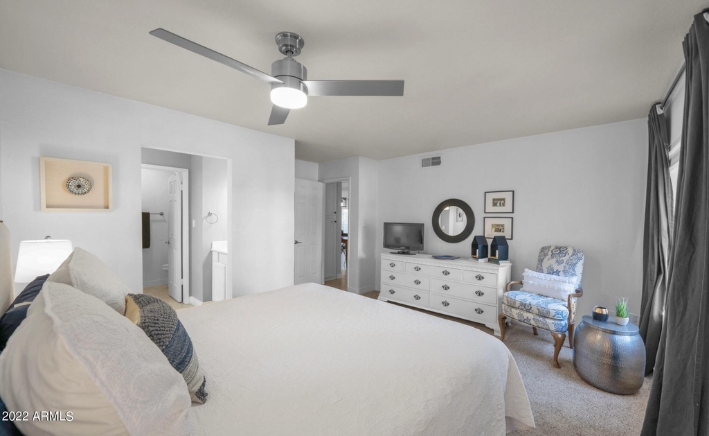 8787 E Mountain View Road - Photo 11