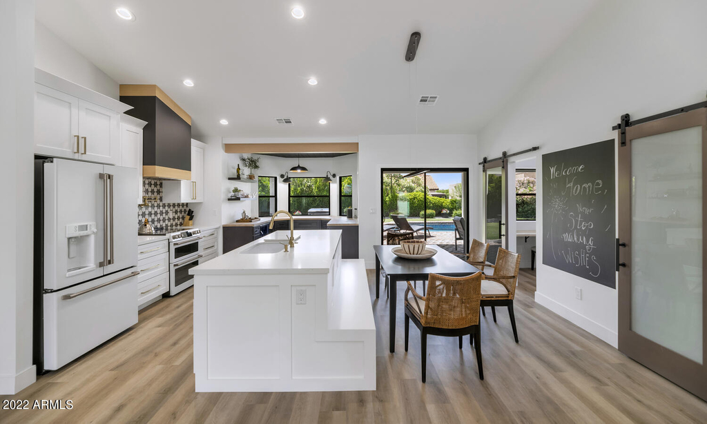 10333 E Caron Street - Photo 6