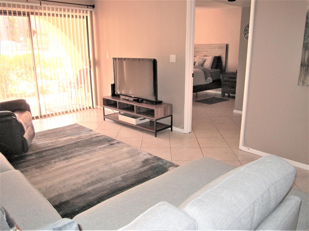 4303 E Cactus Road - Photo 6