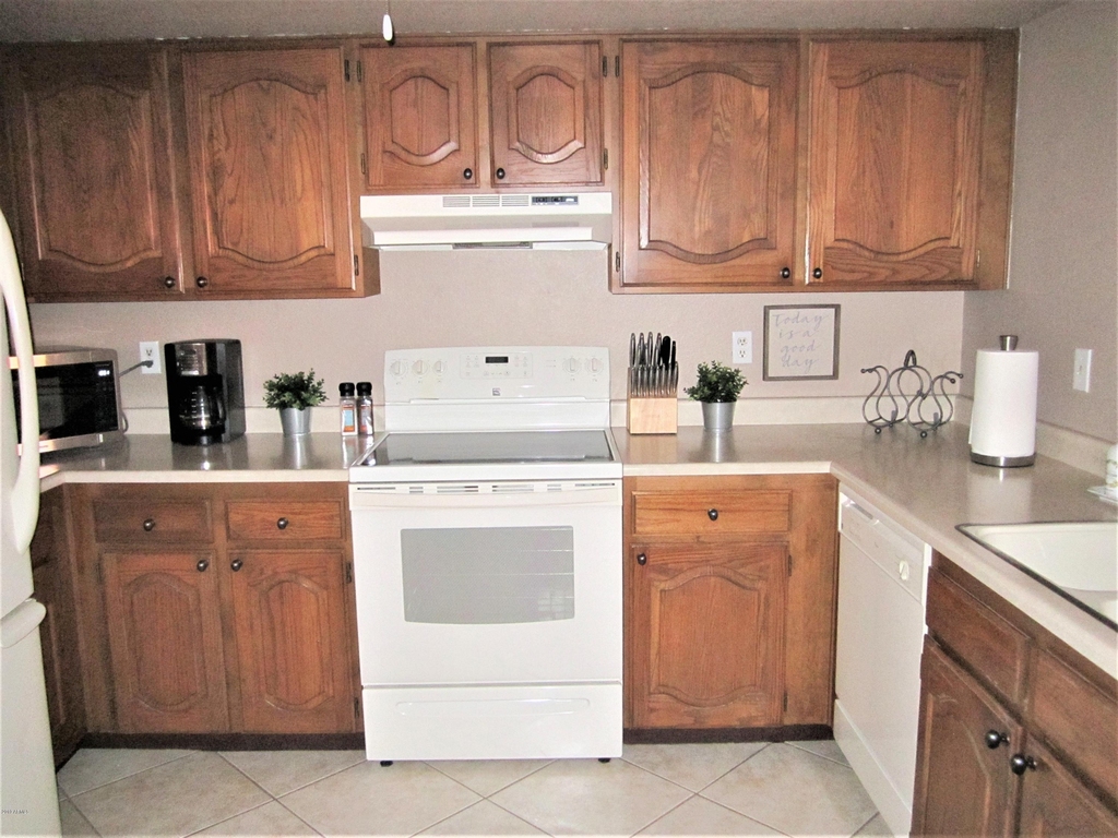 4303 E Cactus Road - Photo 16