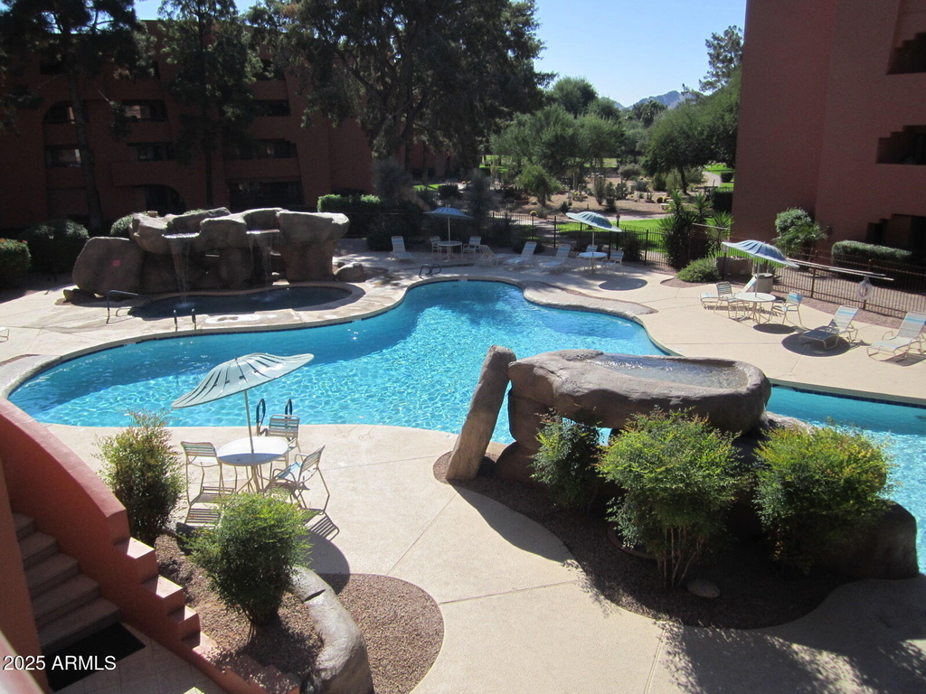 4303 E Cactus Road - Photo 32