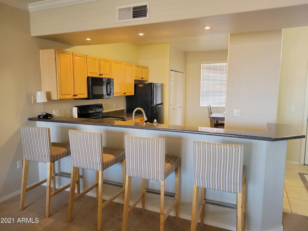 19777 N 76th Street - Photo 2