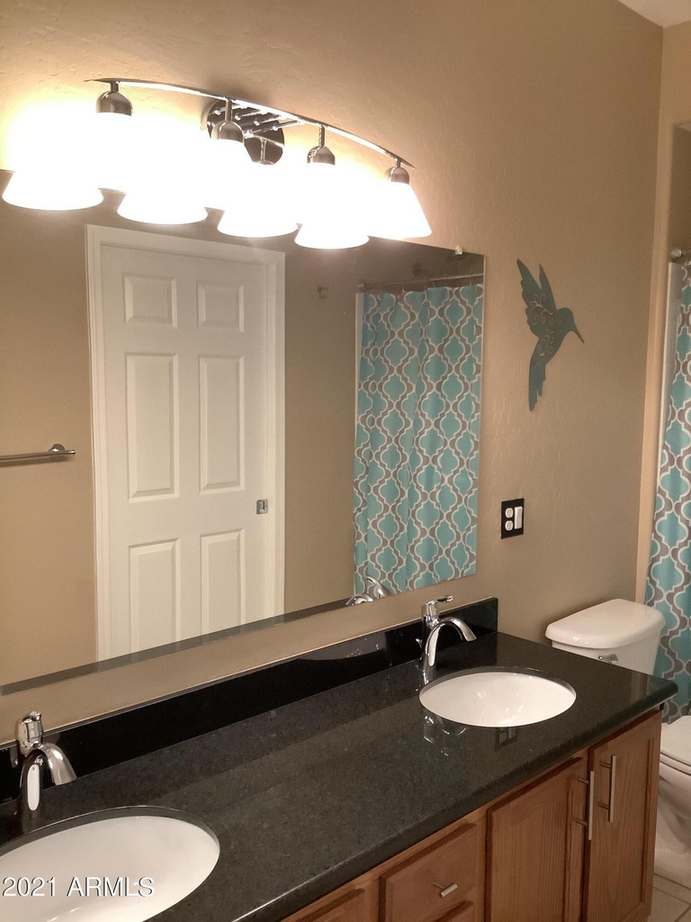 16801 N 94th Street - Photo 9