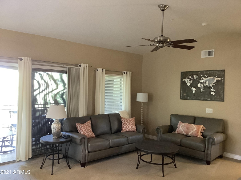16801 N 94th Street - Photo 2