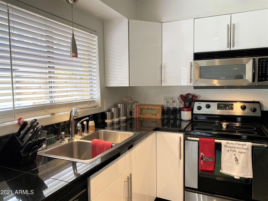 6925 E 4th Street - Photo 15