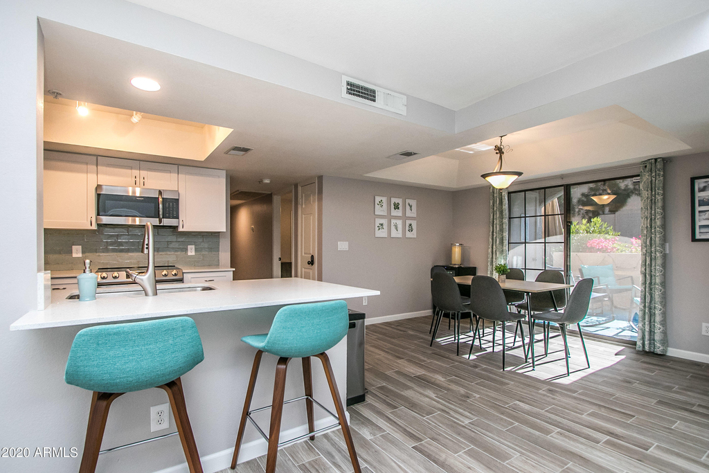 1211 N Miller Road - Photo 5