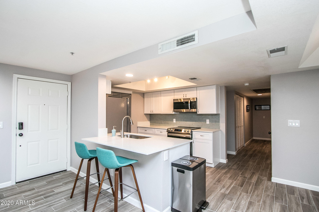 1211 N Miller Road - Photo 3