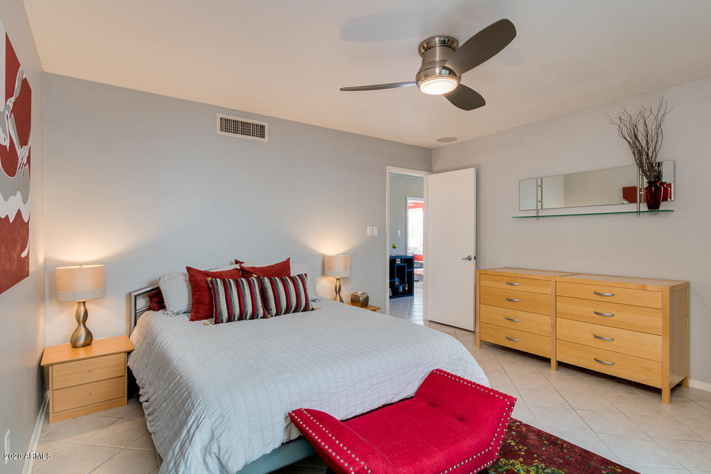 924 N 86th Way - Photo 15
