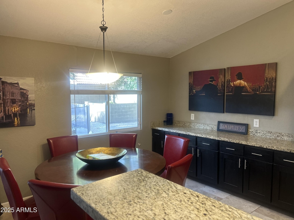 6002 E Beck Lane - Photo 3