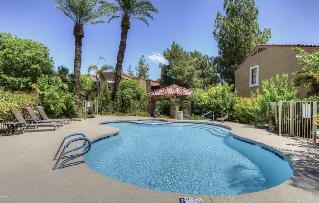 8787 E Mountain View Road - Photo 30
