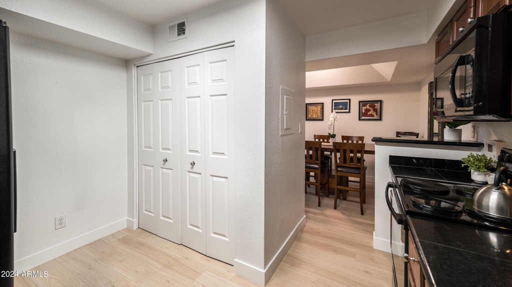 8787 E Mountain View Road - Photo 11